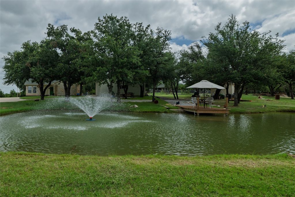 365 Cimmarron Trail, Runaway Bay, TX 76426