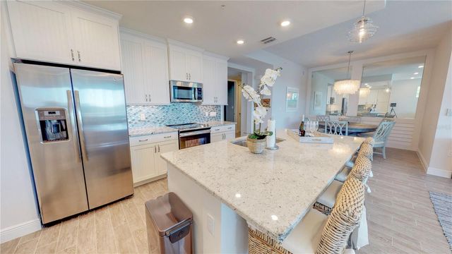 387 ARUBA CIRCLE 103, Bradenton, FL 34209