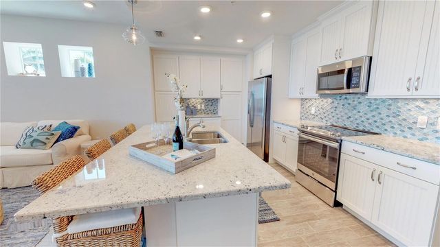 387 ARUBA CIRCLE 103, Bradenton, FL 34209