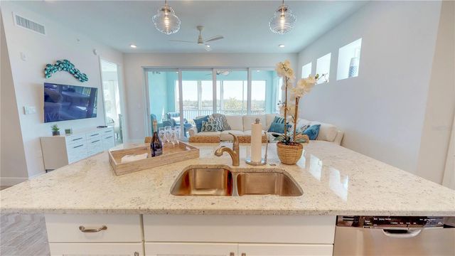 387 ARUBA CIRCLE 103, Bradenton, FL 34209