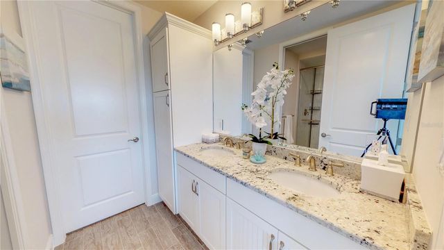 387 ARUBA CIRCLE 103, Bradenton, FL 34209