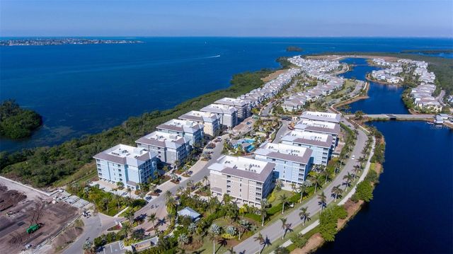 387 ARUBA CIRCLE 103, Bradenton, FL 34209