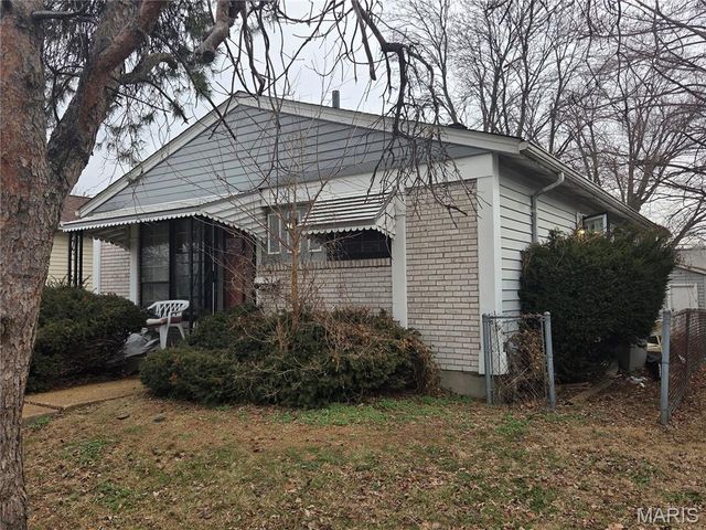 2636 Hereford Street, St Louis, MO 63139
