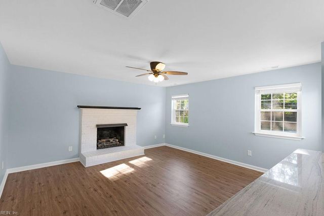 2524 Olympic CT SE, Virginia Beach, VA 23453