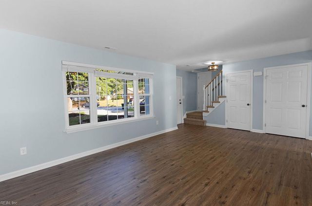 2524 Olympic CT SE, Virginia Beach, VA 23453