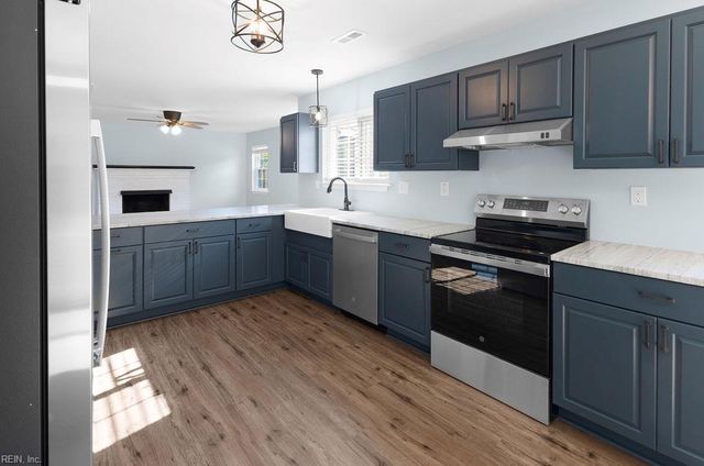 2524 Olympic CT SE, Virginia Beach, VA 23453