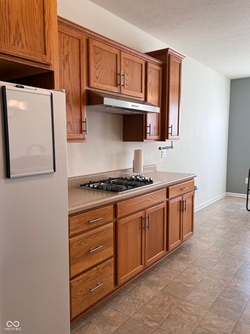 8801 Twain Lane, Indianapolis, IN 46239