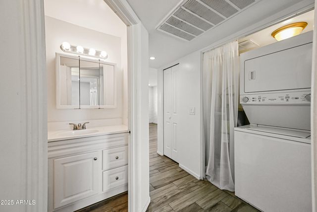 1234 N 36th Street Unit 207, Phoenix, AZ 85008