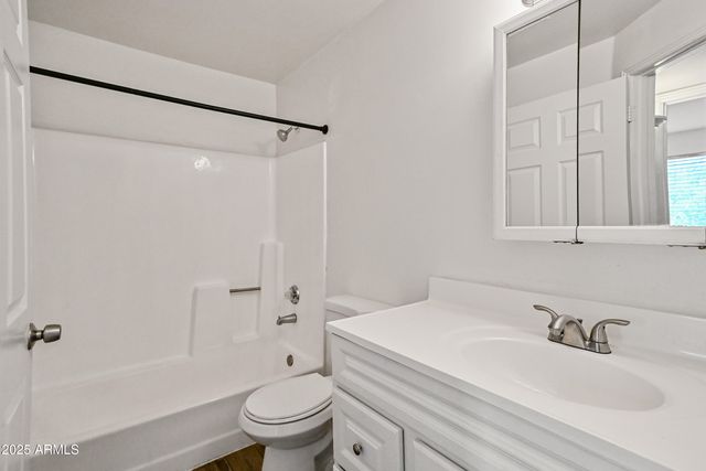 1234 N 36th Street Unit 207, Phoenix, AZ 85008