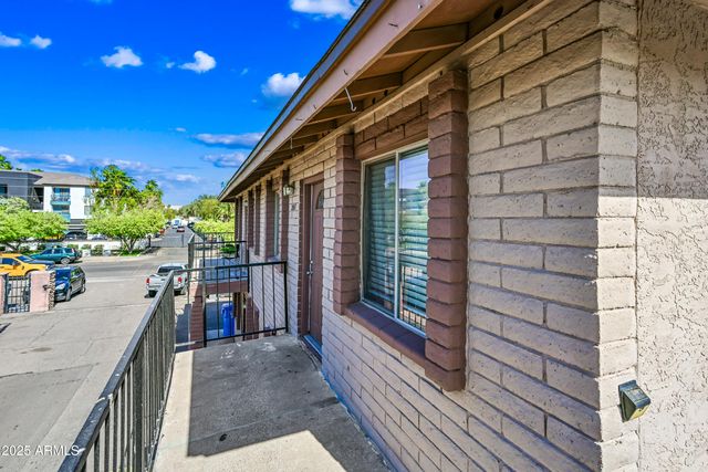 1234 N 36th Street Unit 207, Phoenix, AZ 85008