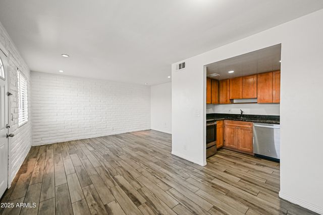 1234 N 36th Street Unit 207, Phoenix, AZ 85008
