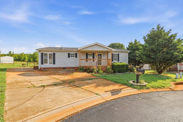 221 Kylene Court, Boiling Springs, SC 29316