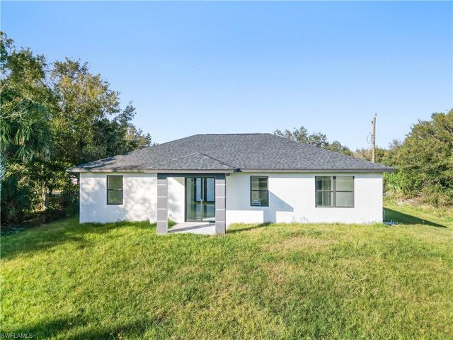 3781 La Rue ST, Fort Myers, FL 33905