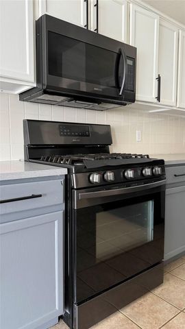 3819 Eagles Nest ST, Round Rock, TX 78665