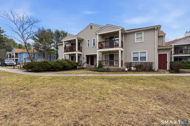 302 Ashmead Commons 302, Enfield, CT 06082