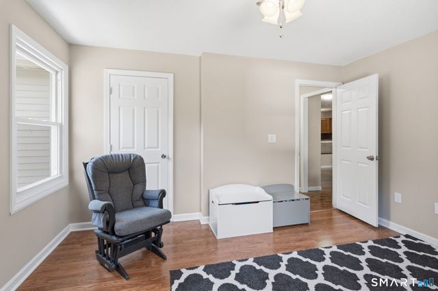 302 Ashmead Commons 302, Enfield, CT 06082