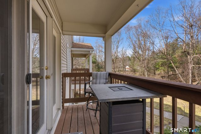 302 Ashmead Commons 302, Enfield, CT 06082