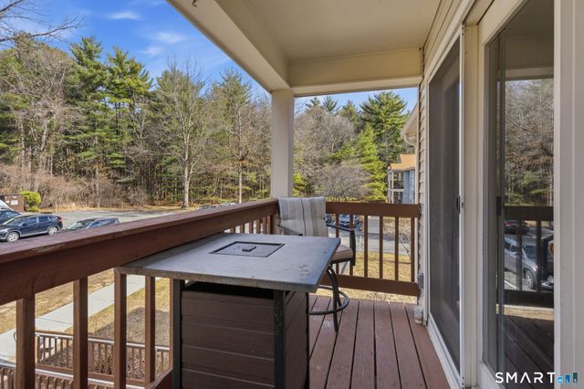 302 Ashmead Commons 302, Enfield, CT 06082