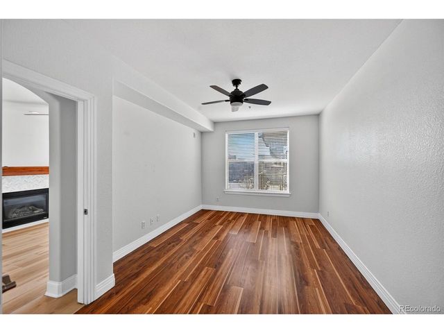 9079 E Panorama Cir 301, Englewood, CO 80112