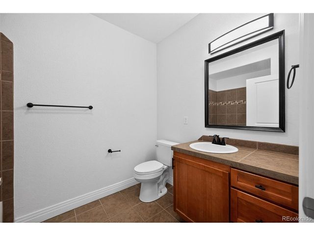 9079 E Panorama Cir 301, Englewood, CO 80112