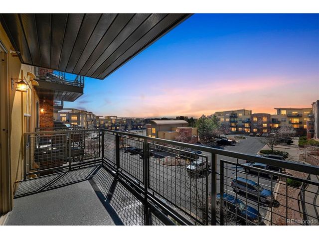 9079 E Panorama Cir 301, Englewood, CO 80112