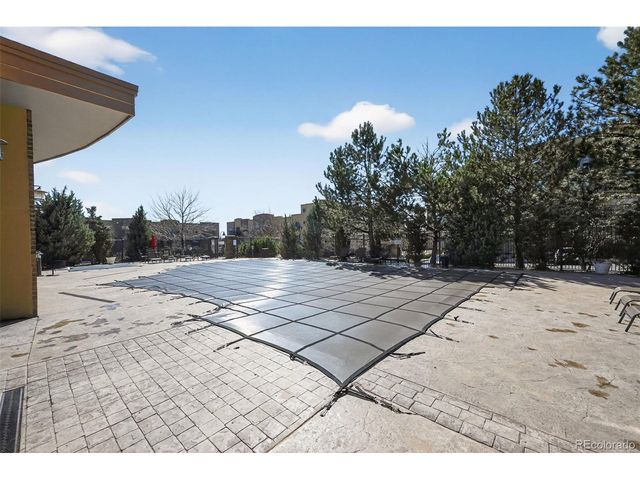 9079 E Panorama Cir 301, Englewood, CO 80112