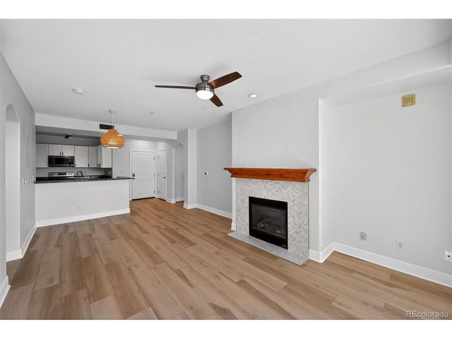 9079 E Panorama Cir 301, Englewood, CO 80112