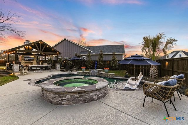 105 Retreat Place, Georgetown, TX 78626