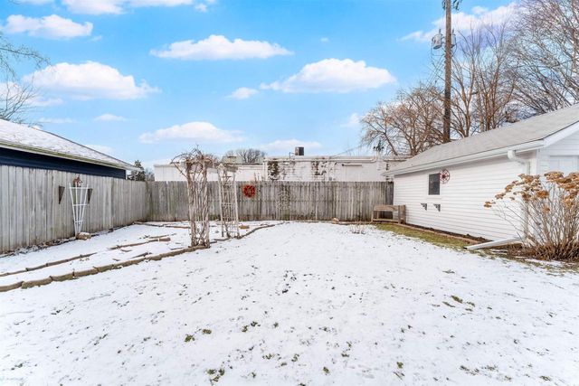 1127 JEFFERSON STREET, Oshkosh, WI 54901