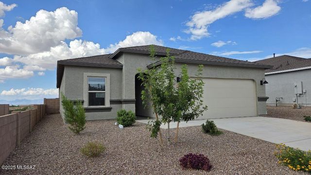 1103 S Chatfield Avenue, Vail, AZ 85641