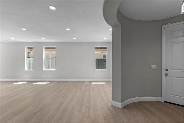 2431 Ogden Sannazor Ct, Tracy, CA 95377