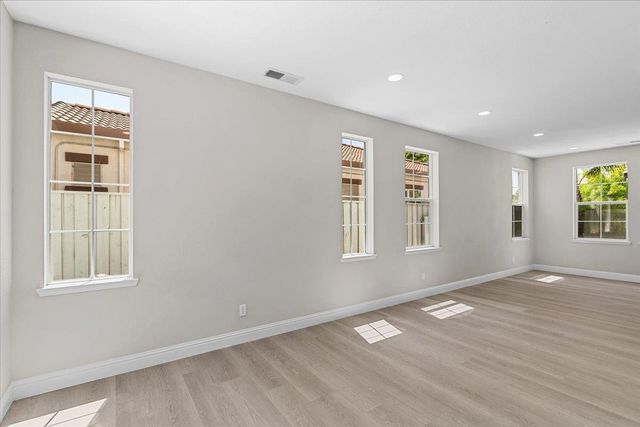 2431 Ogden Sannazor Ct, Tracy, CA 95377