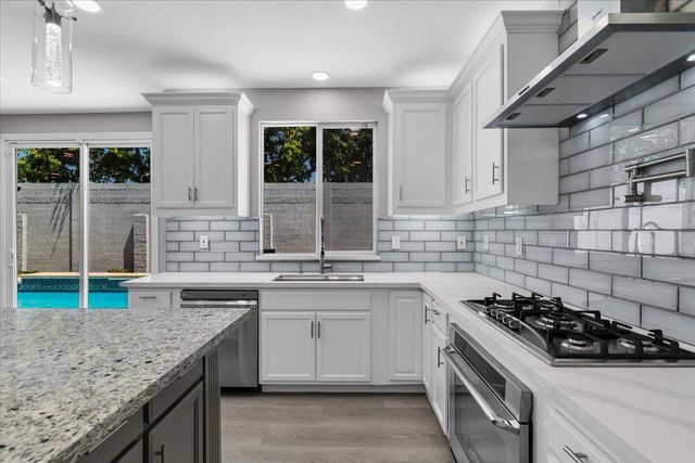 2431 Ogden Sannazor Ct, Tracy, CA 95377