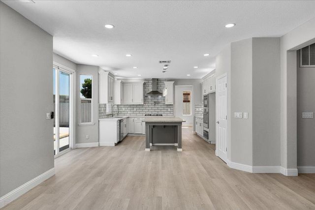 2431 Ogden Sannazor Ct, Tracy, CA 95377