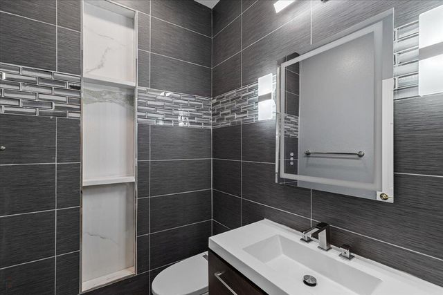 2431 Ogden Sannazor Ct, Tracy, CA 95377