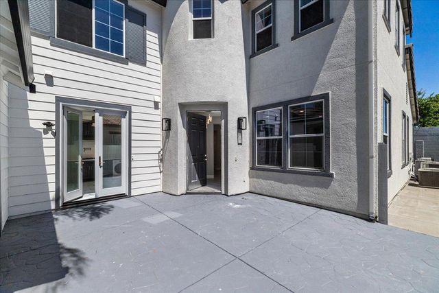 2431 Ogden Sannazor Ct, Tracy, CA 95377