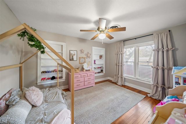 234 E Obryant Street, Bellville, TX 77418