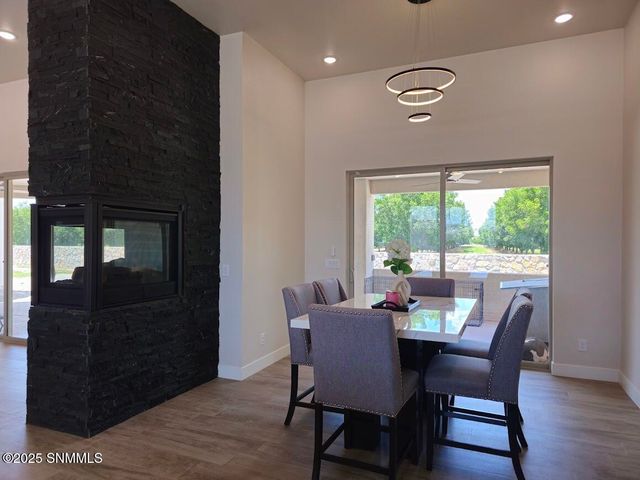 7557 Sussex Court, Las Cruces, NM 88005
