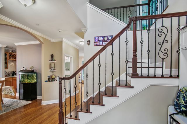 5961 Mackinac Lane, Hoffman Estates, IL 60192