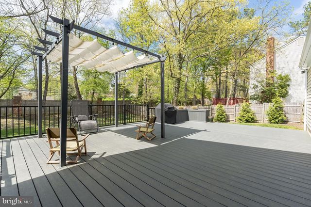 12707 PRESTWICK DR, Fort Washington, MD 20744