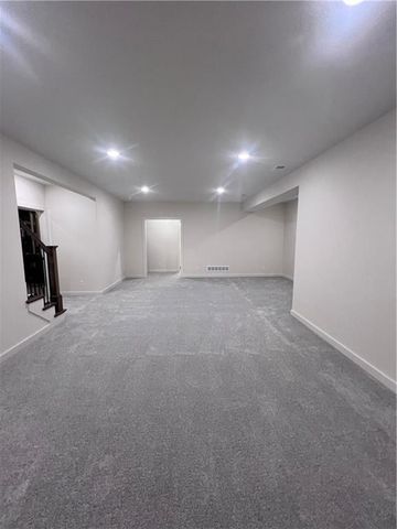 32283 W 165th Street, Gardner, KS 66030