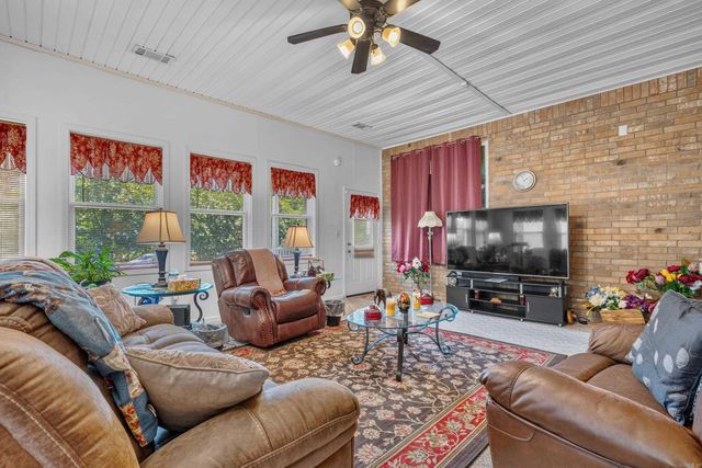 100 Newman Place, Hot Springs National Park, AR 71913