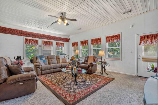 100 Newman Place, Hot Springs National Park, AR 71913