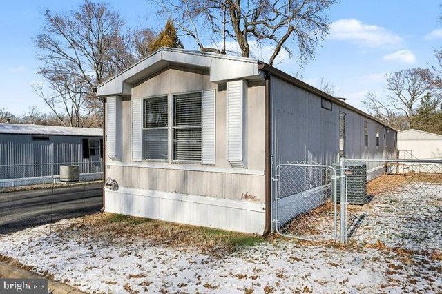 14 ROBERT ST, Stafford, VA 22554