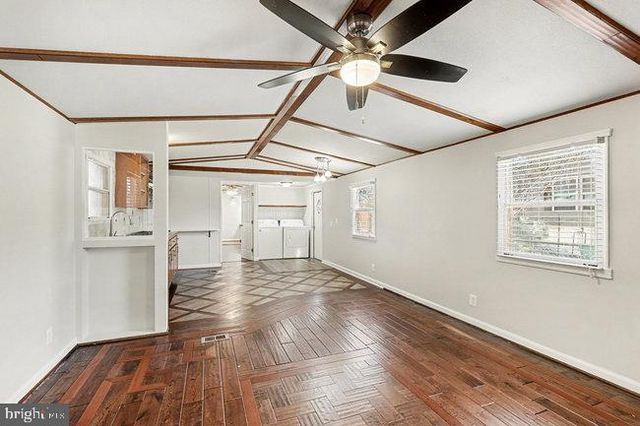 14 ROBERT ST, Stafford, VA 22554