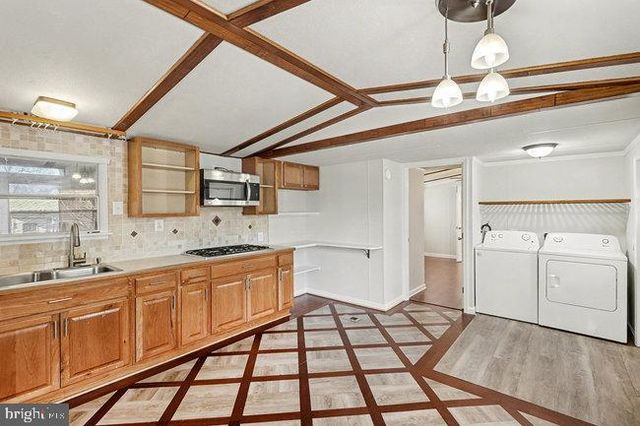 14 ROBERT ST, Stafford, VA 22554