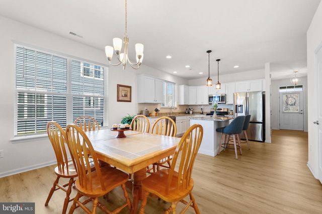 18 PRESTWICK LN, Williamstown, NJ 08094