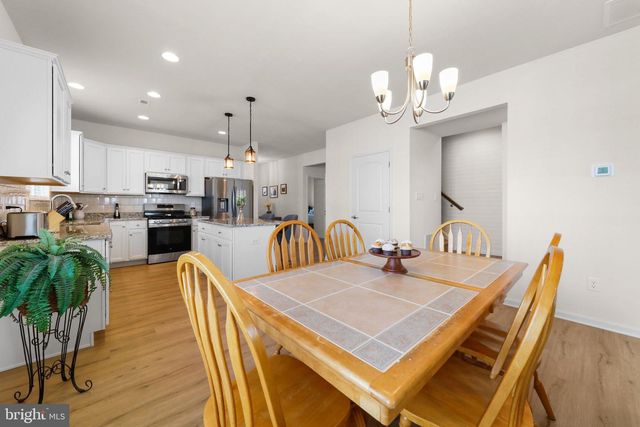 18 PRESTWICK LN, Williamstown, NJ 08094