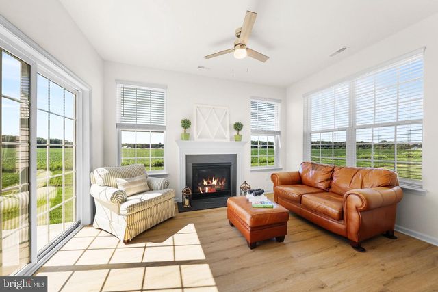 18 PRESTWICK LN, Williamstown, NJ 08094