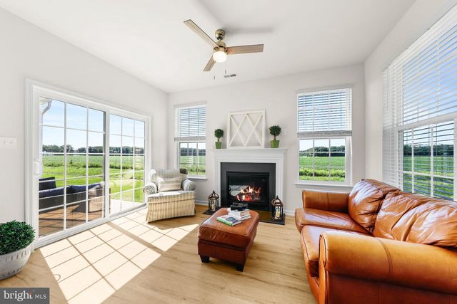 18 PRESTWICK LN, Williamstown, NJ 08094